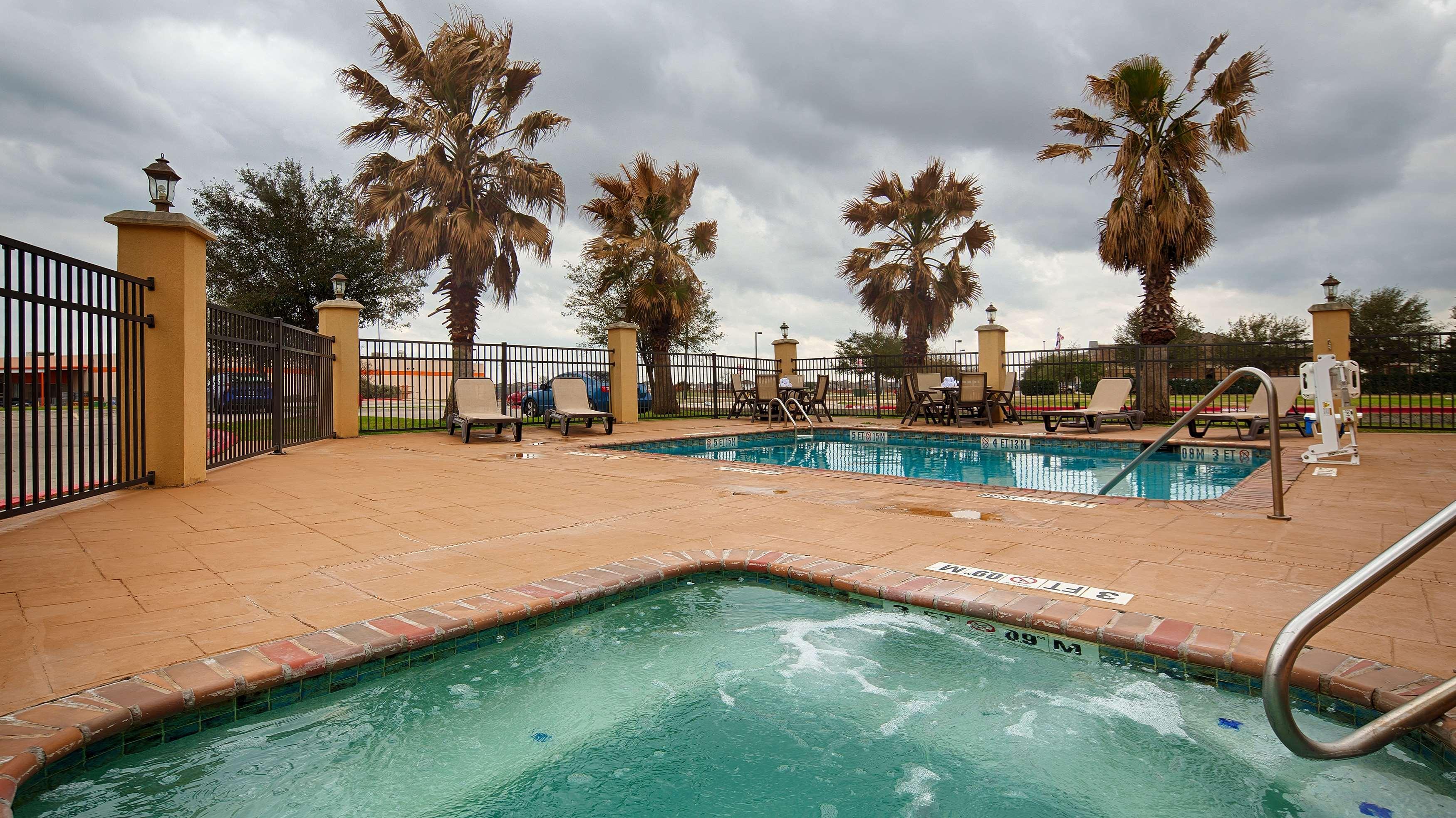 Best Western Bastrop Pines Inn Eksteriør bilde